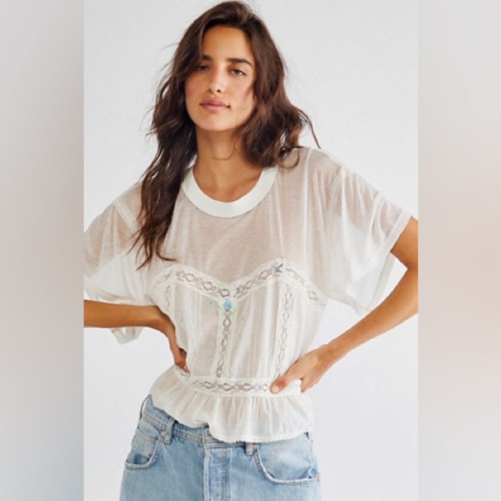 Free People Tee coquette vibes